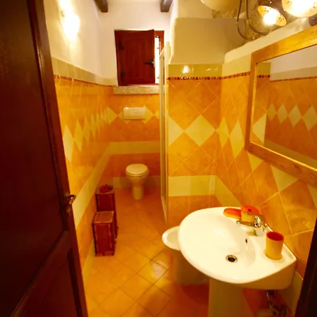 Πανσιόν Amsicora 8 3*