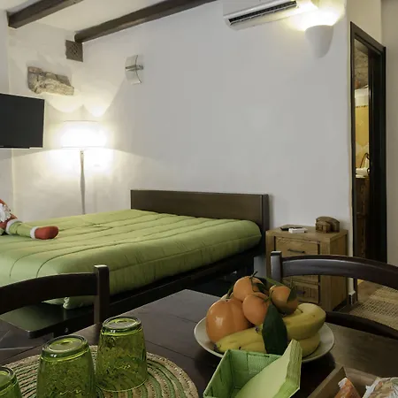 Pensión Amsicora 8 3*