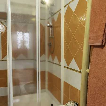 Amsicora 8 Pensión 3*