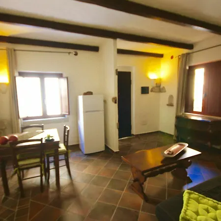 Amsicora 8 Pensión 3*