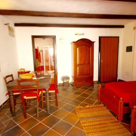 Amsicora 8 Pensión Olbia